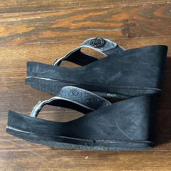 G by GUESS Women's Black Silver Wedge Sandals - Picture 9 of 9